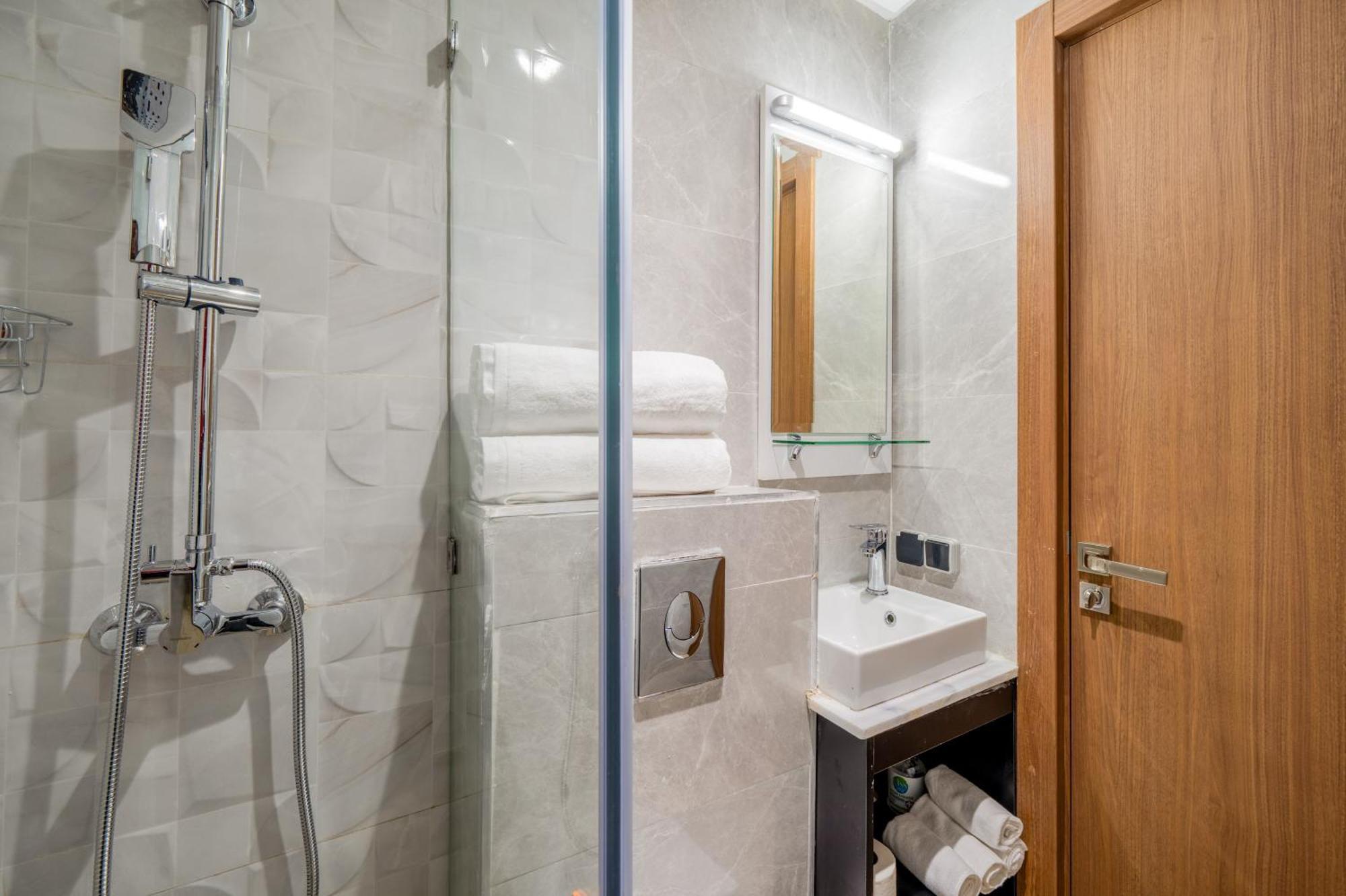 3 Bedroom Duplex 2pools Apartment *