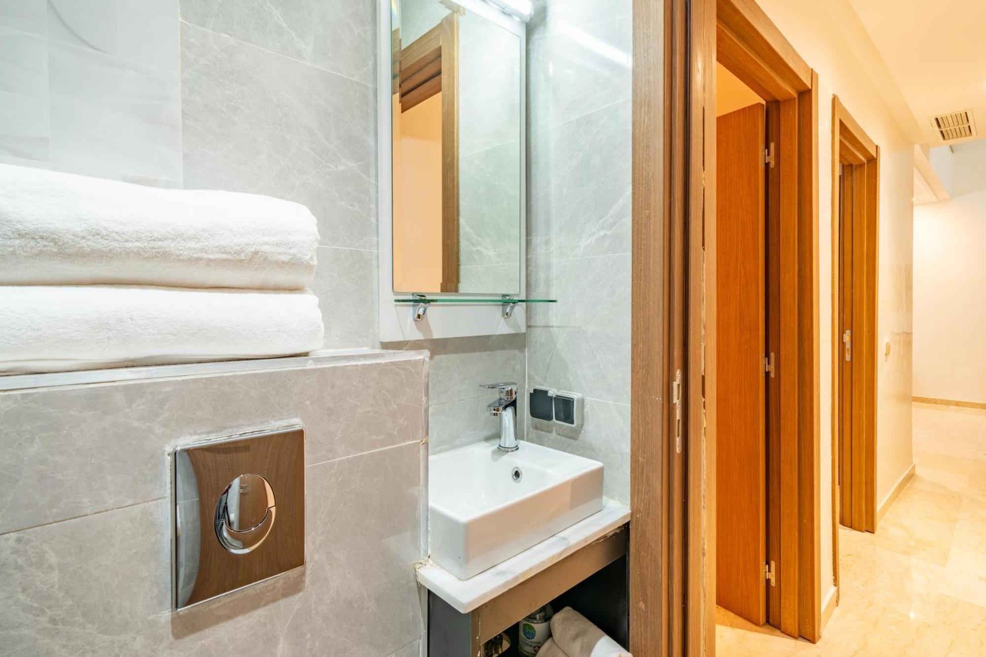 3 Bedroom Duplex 2pools