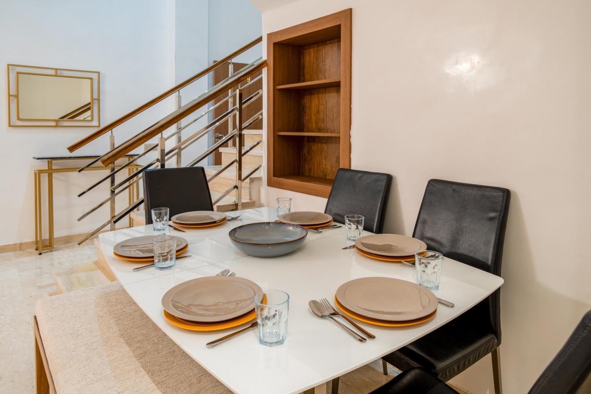 3 Bedroom Duplex 2pools Apartment *